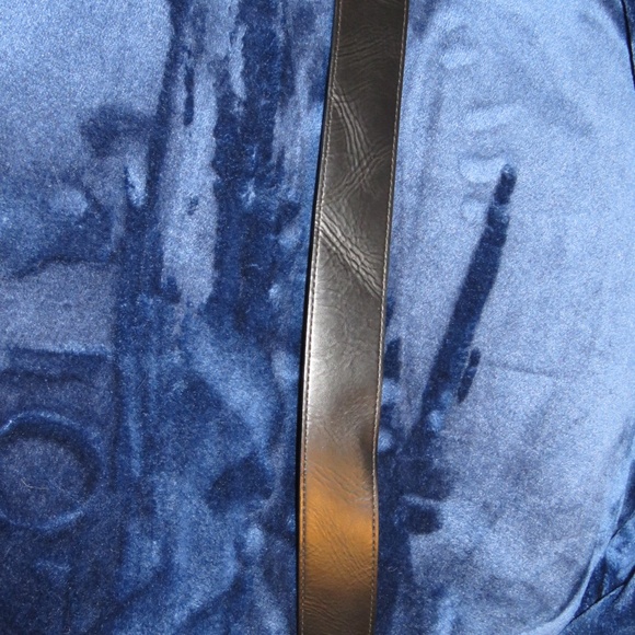 Louis Vuitton reversible belt with Silver Buckle - Picture 5 of 6